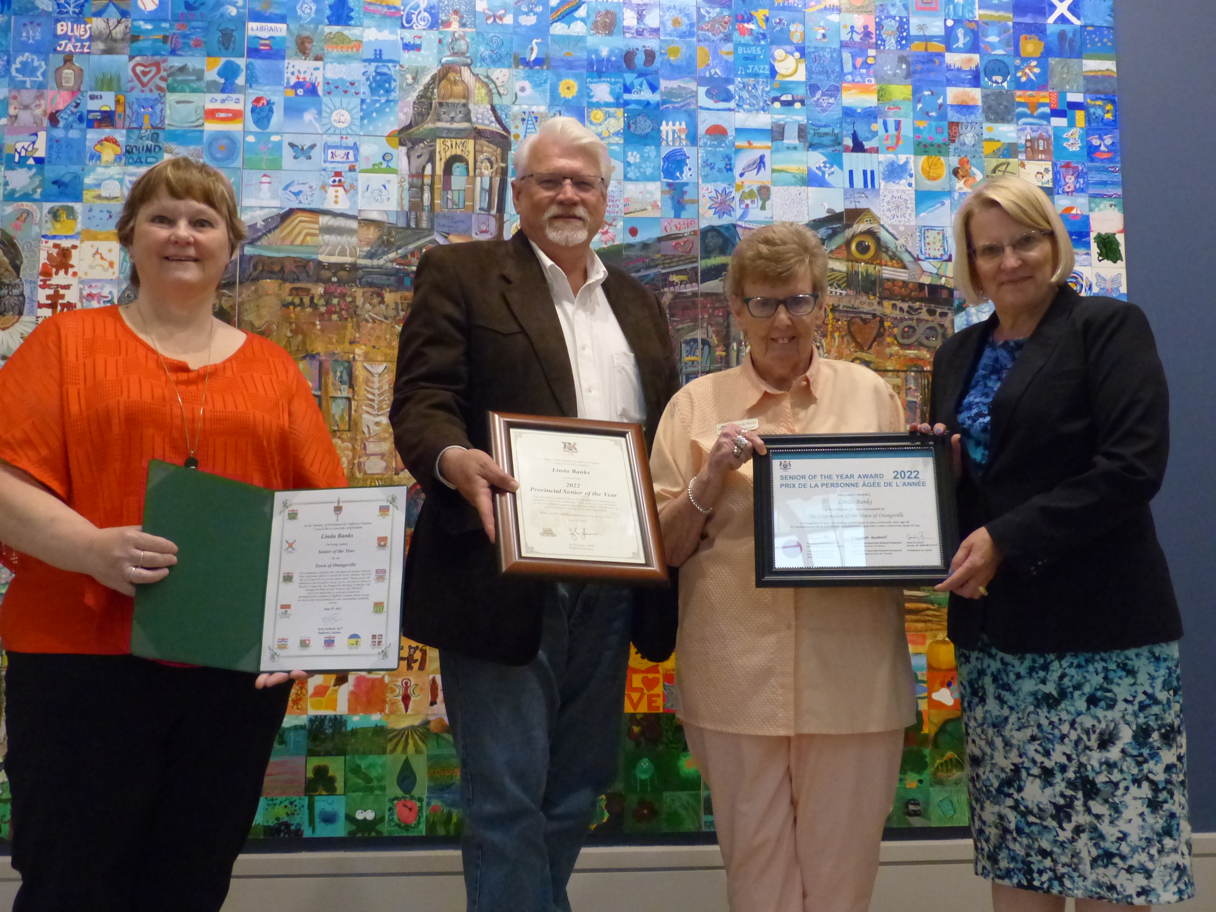 Ontario Senior of the Year recipient Linda Banks was presented her award by MPP Sylvia Jones, Mayor Sandy Brown, and Councillor Debbie Sherwood 